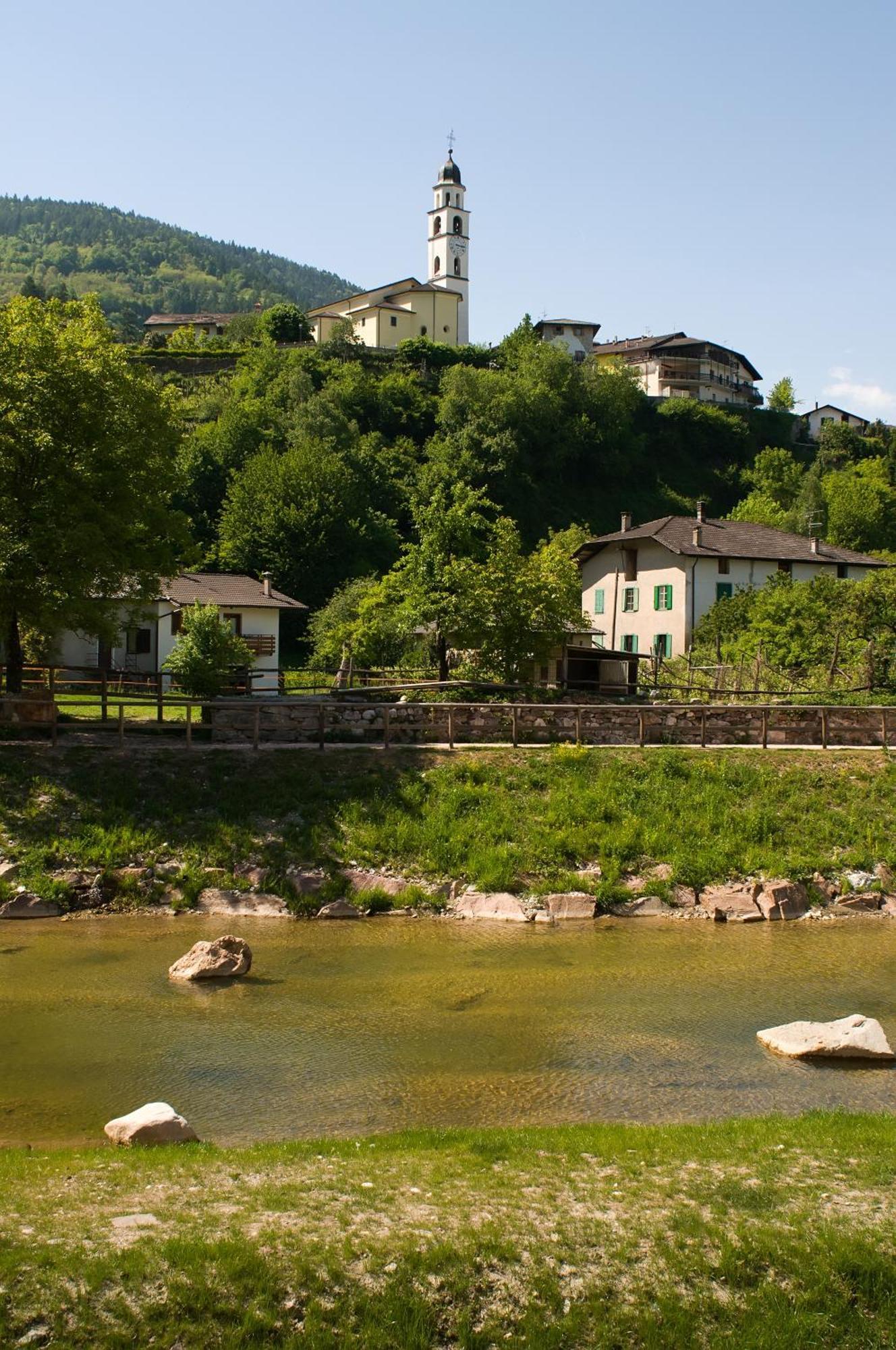 Energy Hotel Calceranica al Lago Dış mekan fotoğraf