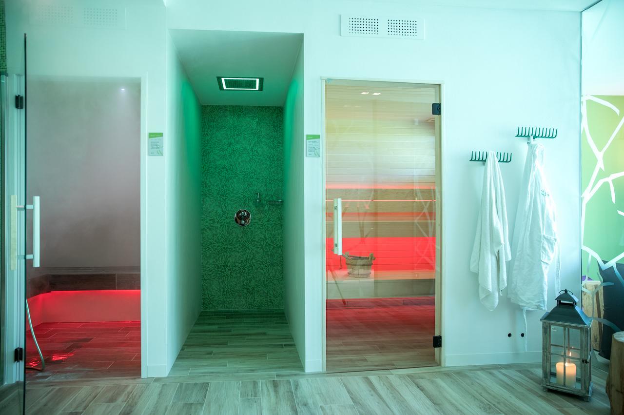 Energy Hotel Calceranica al Lago Dış mekan fotoğraf